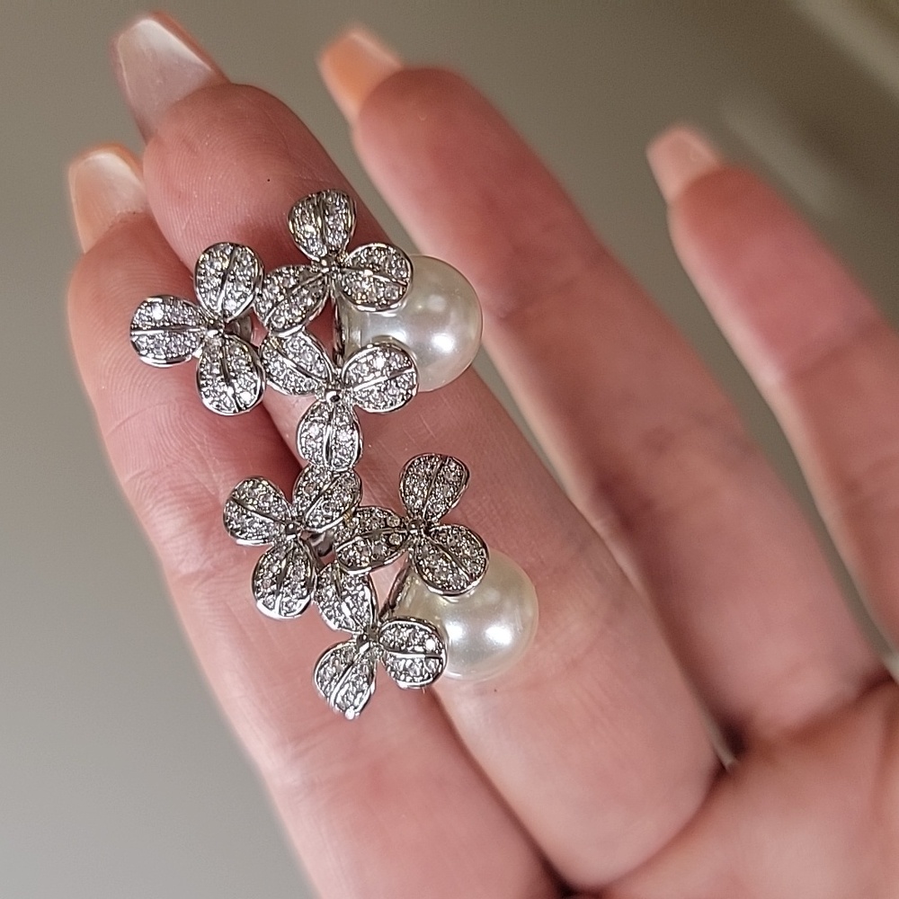 Elegant Silver and White Pearl Cluster Earrings - Picture 3 of 6